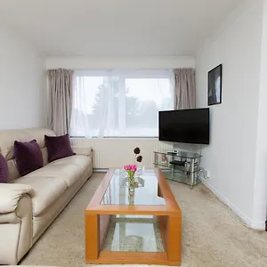 Guestready - Spacious 2br Flat In Peaceful Brighton