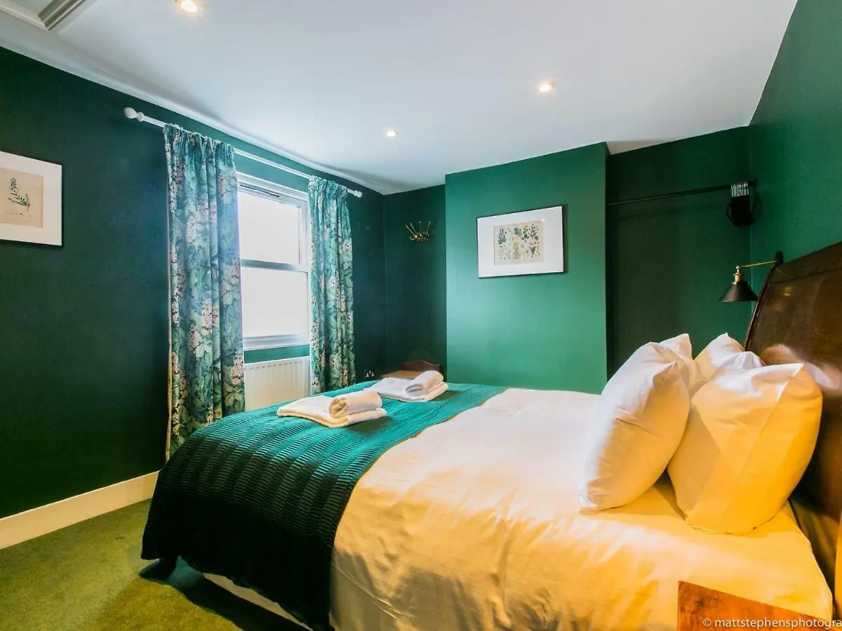 Exquisite 3Bdr Botanical Oasis In Central Brighton United Kingdom