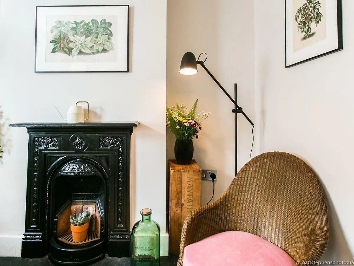 Exquisite 3Bdr Botanical Oasis In Central Brighton United Kingdom