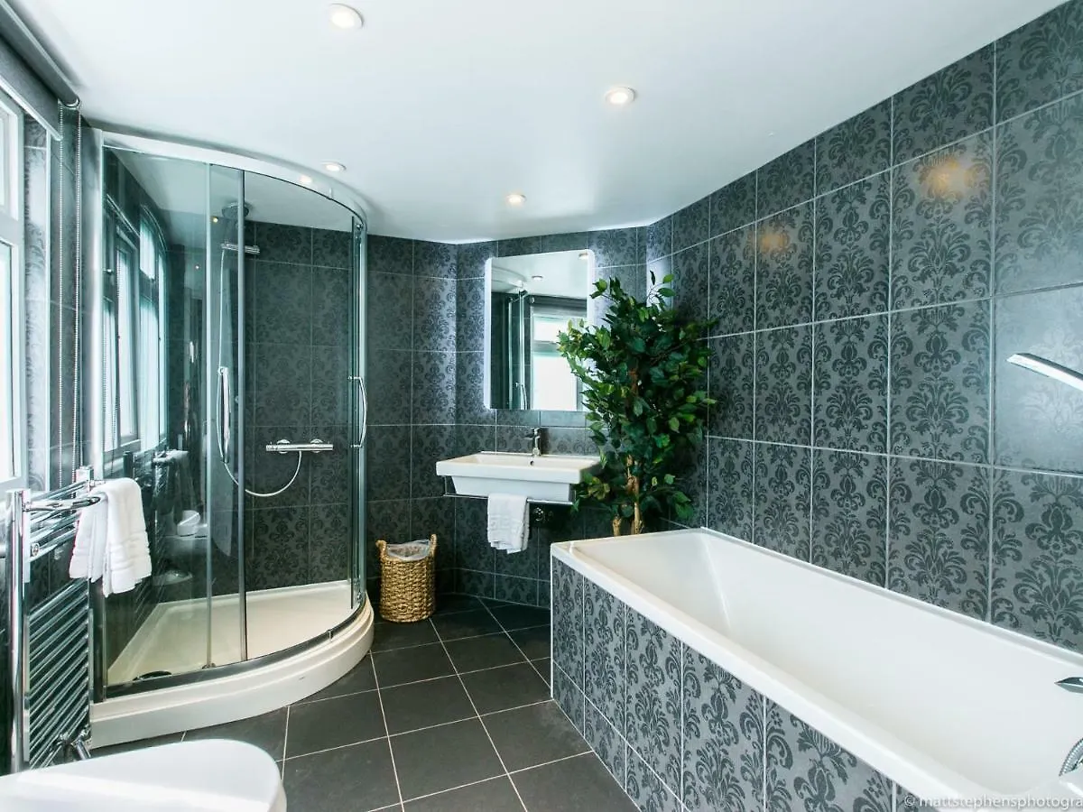 Exquisite 3Bdr Botanical Oasis In Central Brighton Holiday home